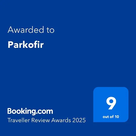 Parkofir Apartment