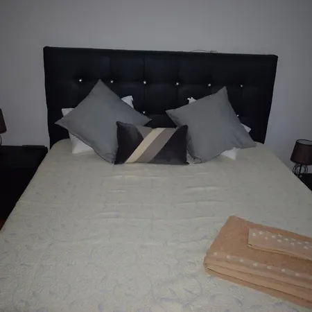 Parkofir Apartment *